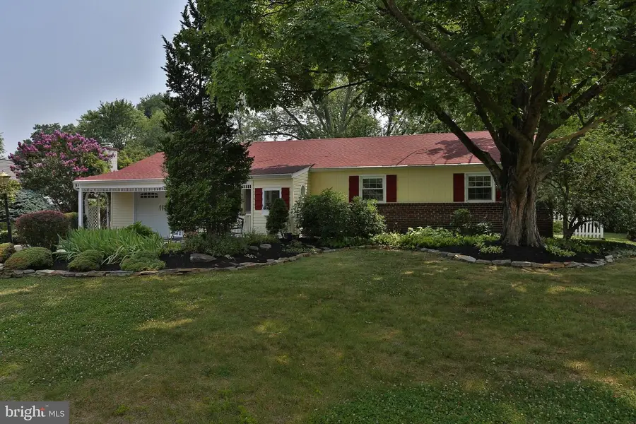705 Phillips Rd, Warminster, PA 18974 - #2