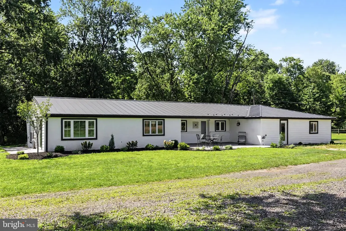1104 Bucks Rd, Perkasie, PA 18944 - #1