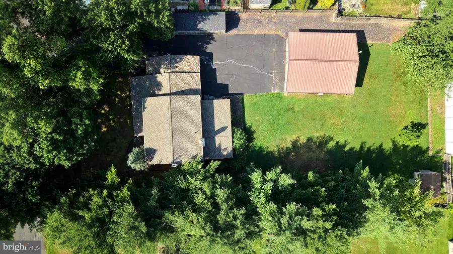 571 Township Line Rd, Telford, PA 18969 - #3