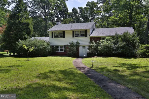 93 Buttonwood Ln, DOYLESTOWN, PA 18901