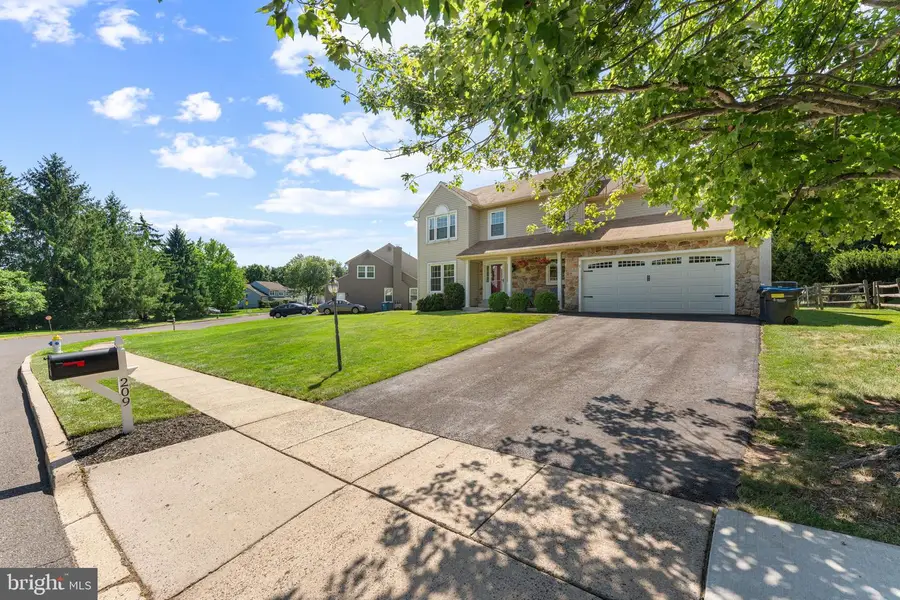 209 E Fairwood Dr, Chalfont, PA 18914 - #3