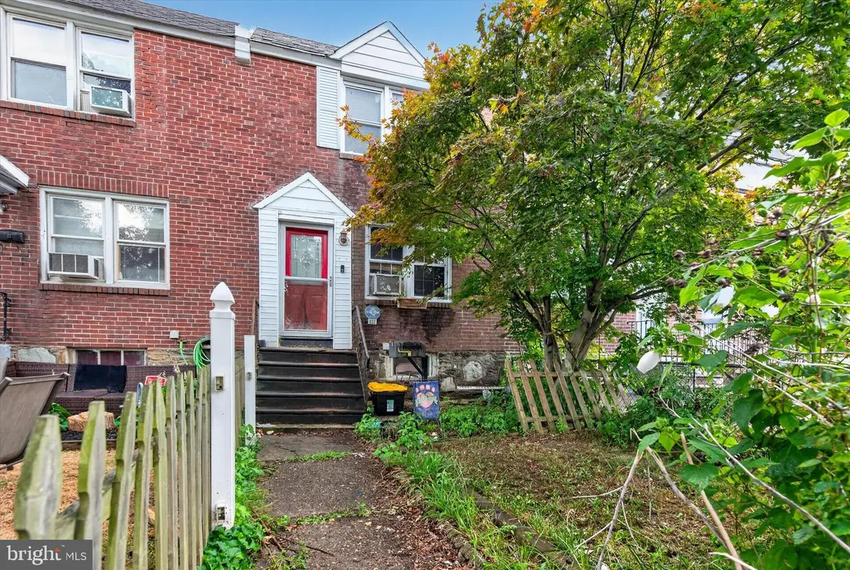 832 4th Ave, Bristol, PA 19007 - #1