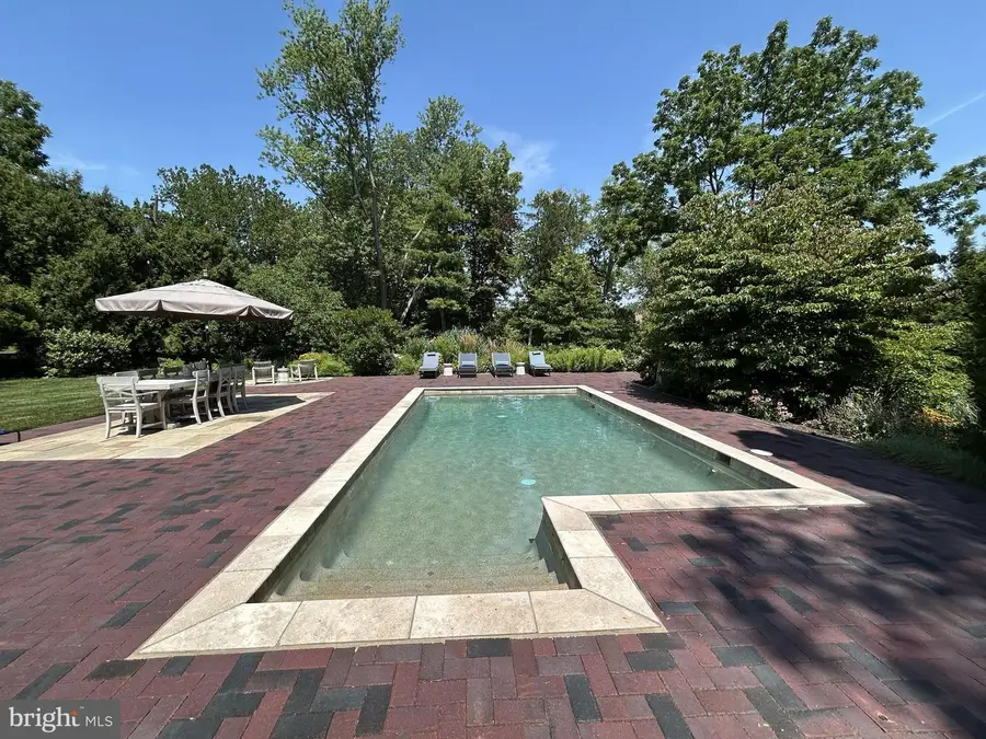 1 Country Club Ln, Doylestown, PA 18901 - #3