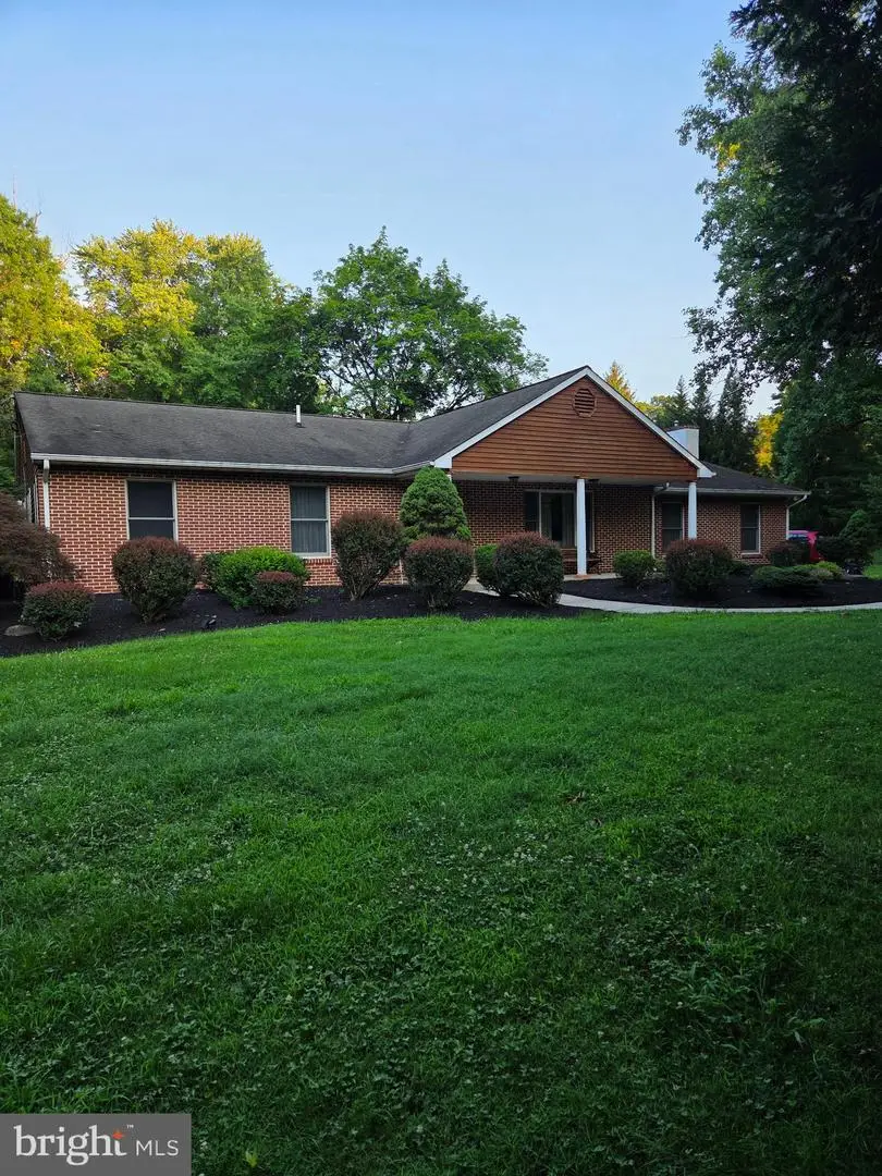 1373 Oxford Valley Rd, Yardley, PA 19067 - #2