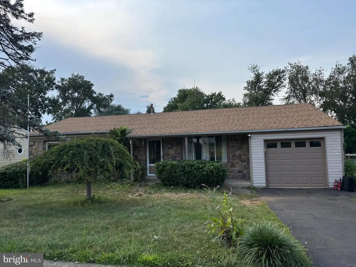 1270 Clover Ln, Feasterville Trevose, PA 19053 - #1