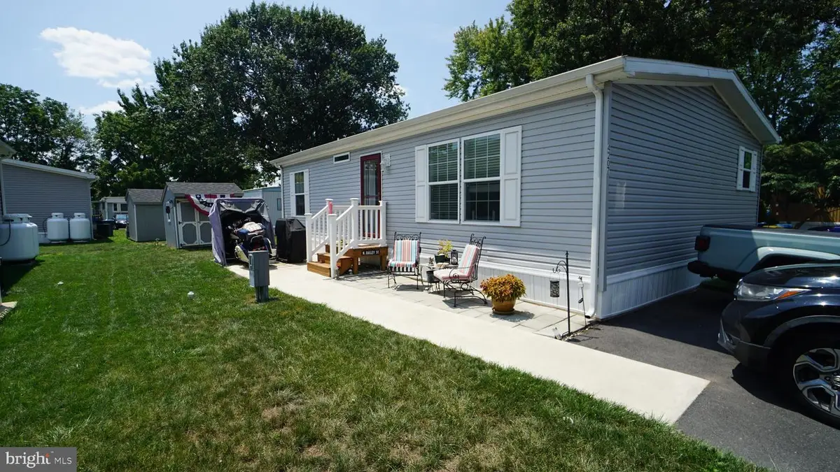 4207 Darby Dr, Morrisville, PA 19067 - #1