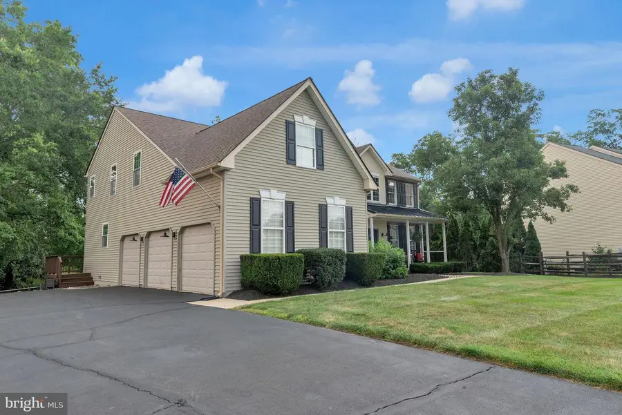 941 Red Coat Farm Dr, Chalfont, PA 18914 - #3
