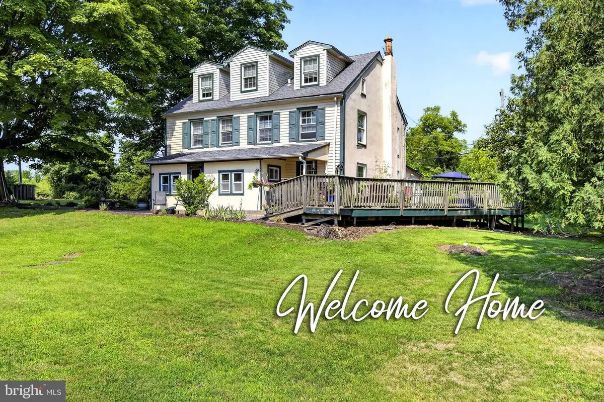 5842 Township Line Rd, Pipersville, PA 18947 - #1