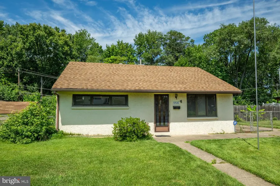 3521 Rockview Dr, Bristol, PA 19007 - #2