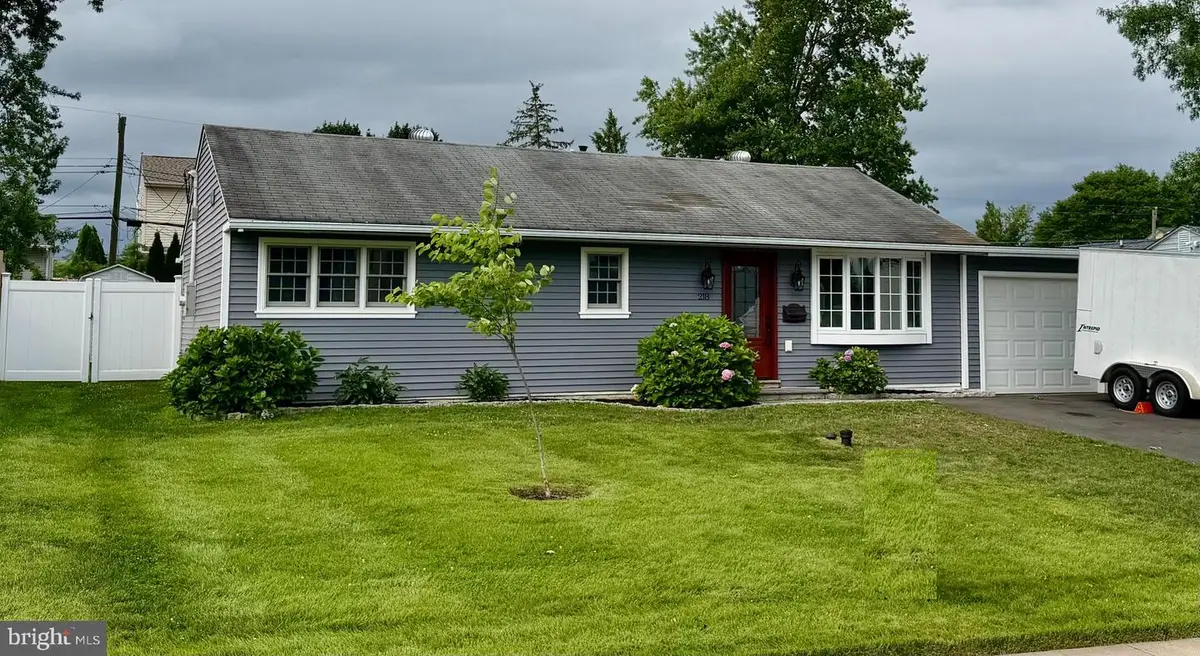 218 Tewksbury Rd, Fairless Hills, PA 19030 - #1