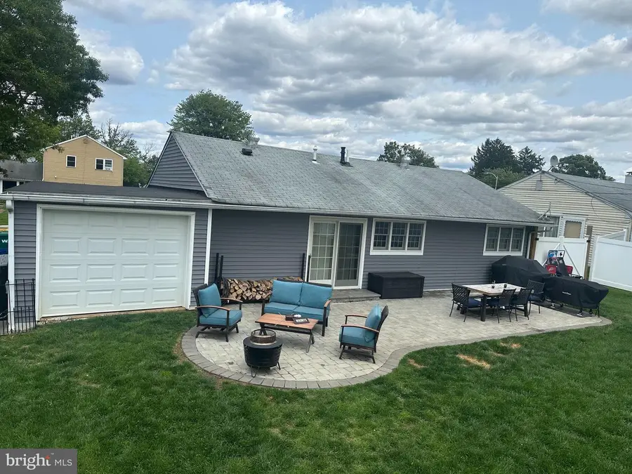 218 Tewksbury Rd, Fairless Hills, PA 19030 - #3