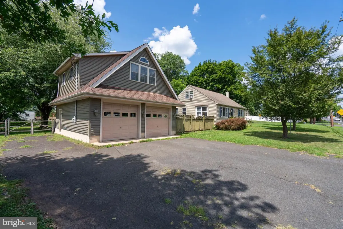 514 Kansas Rd, Warrington, PA 18976 - #1
