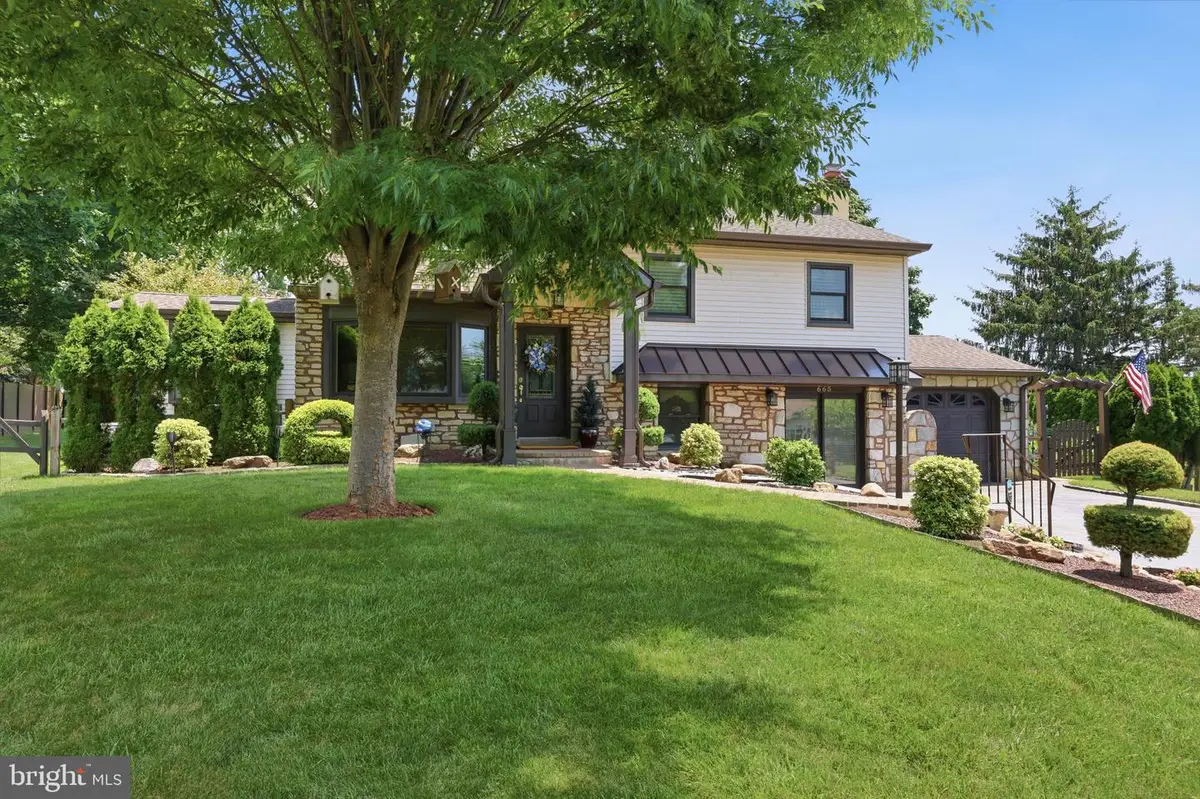 665 Paddock Rd, Southampton, PA 18966 - #1