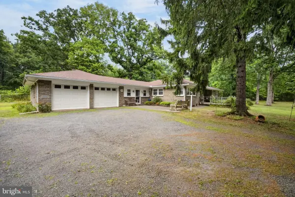 265 Quarry Rd, OTTSVILLE, PA 18942