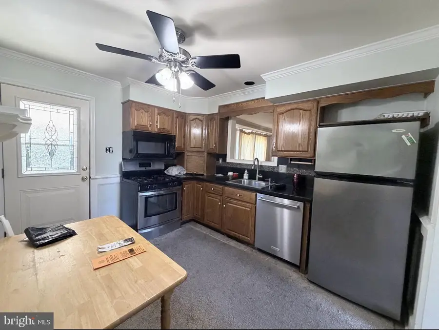 213 Luff Ln, Warminster, PA 18974 - #2