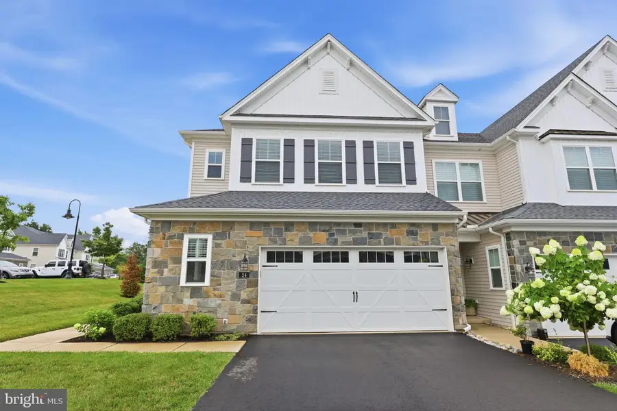 24 Spring Mill Rd, Warminster, PA 18974 - #2