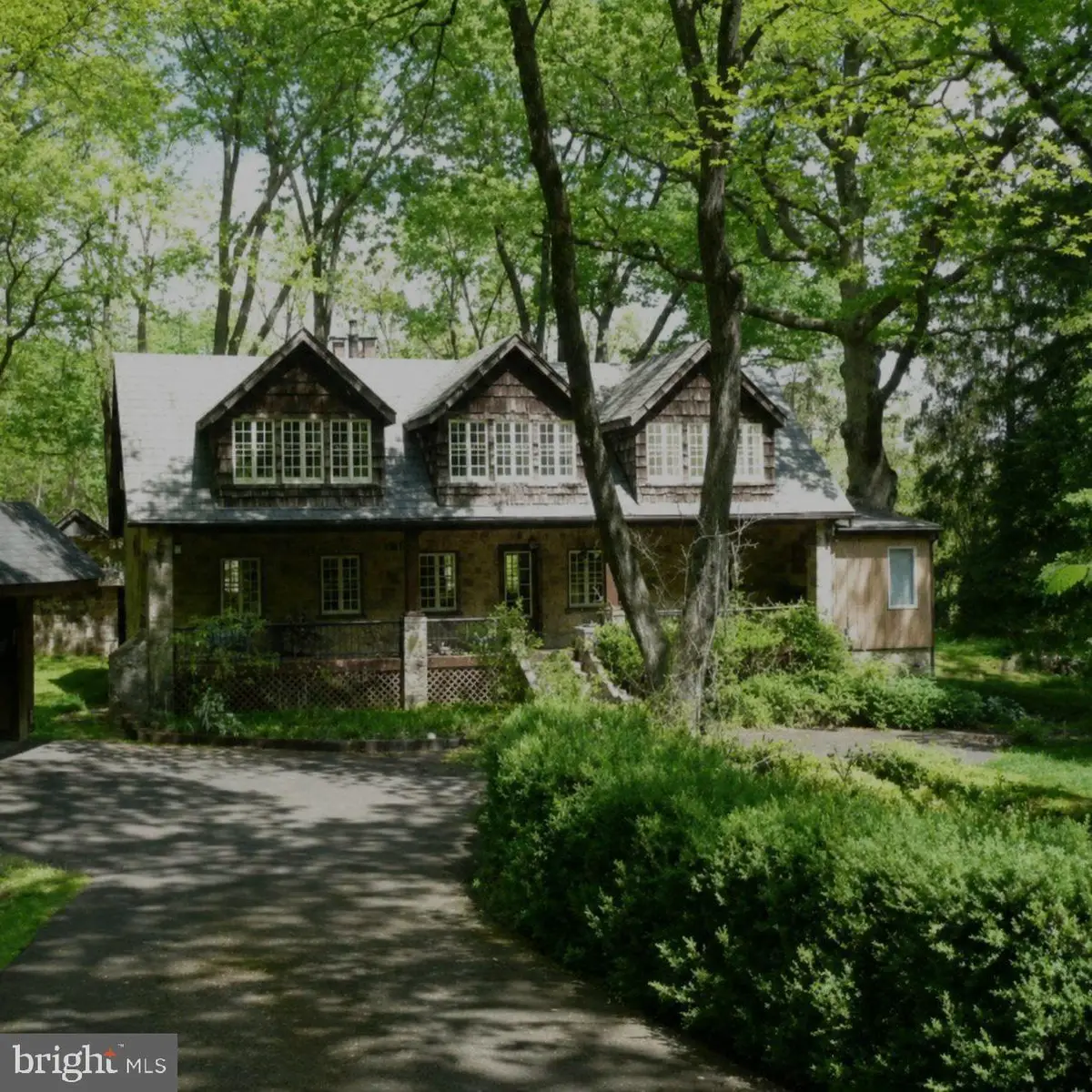 6704 Chapel Rd, New Hope, PA 18938 - #1