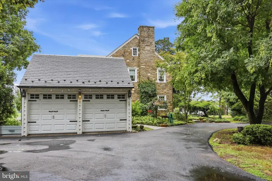 6502 N Radcliffe St, Bristol, PA 19007 - #3