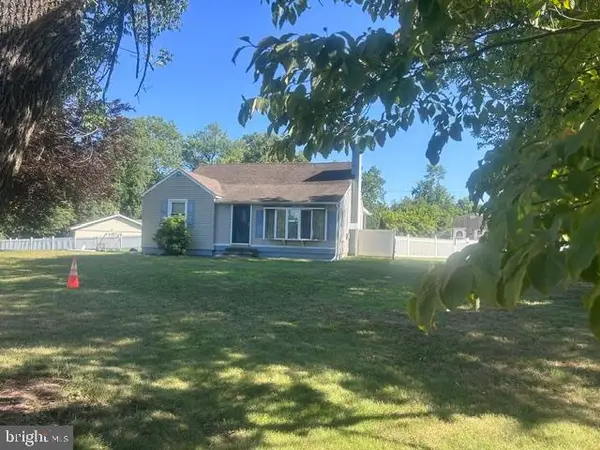 6279 Hulmeville Rd, BENSALEM, PA 19020