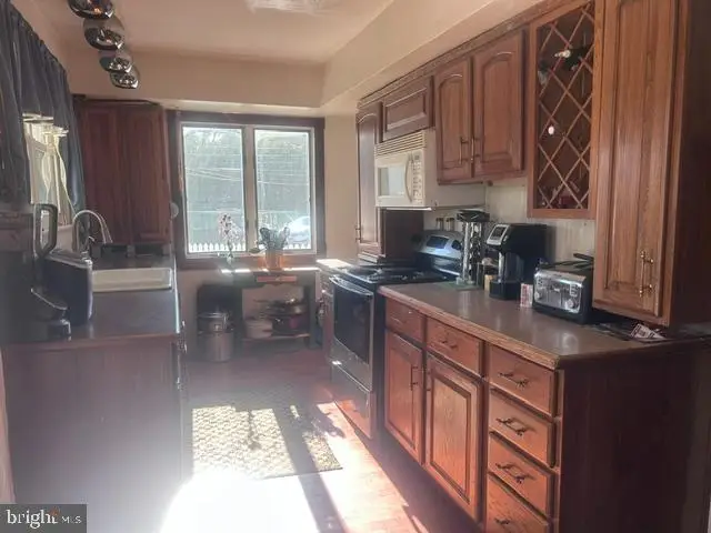 6279 Hulmeville Rd, Bensalem, PA 19020 - #3