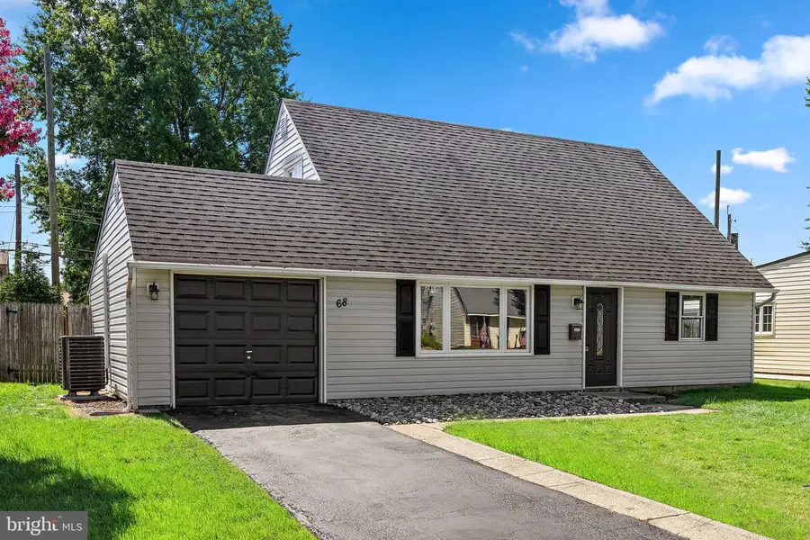 68 Indian Red Rd, Levittown, PA 19057 - #3