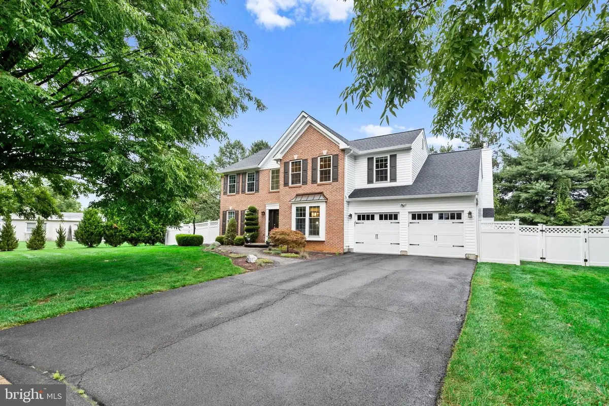 194 Hyacinth Dr S, Yardley, PA 19067 - #1