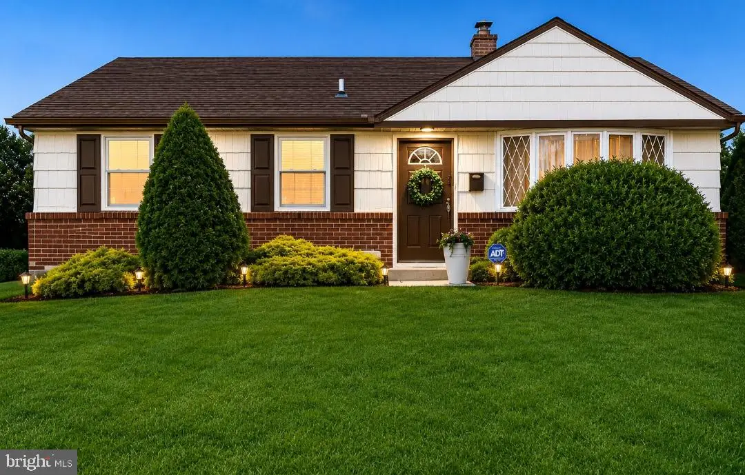 2545 Crafton Dr, Bensalem, PA 19020 - #1