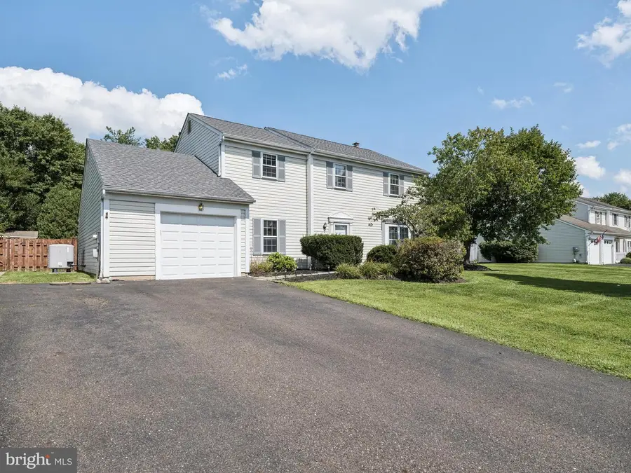 1561 Mulberry Cir, Warminster, PA 18974 - #2