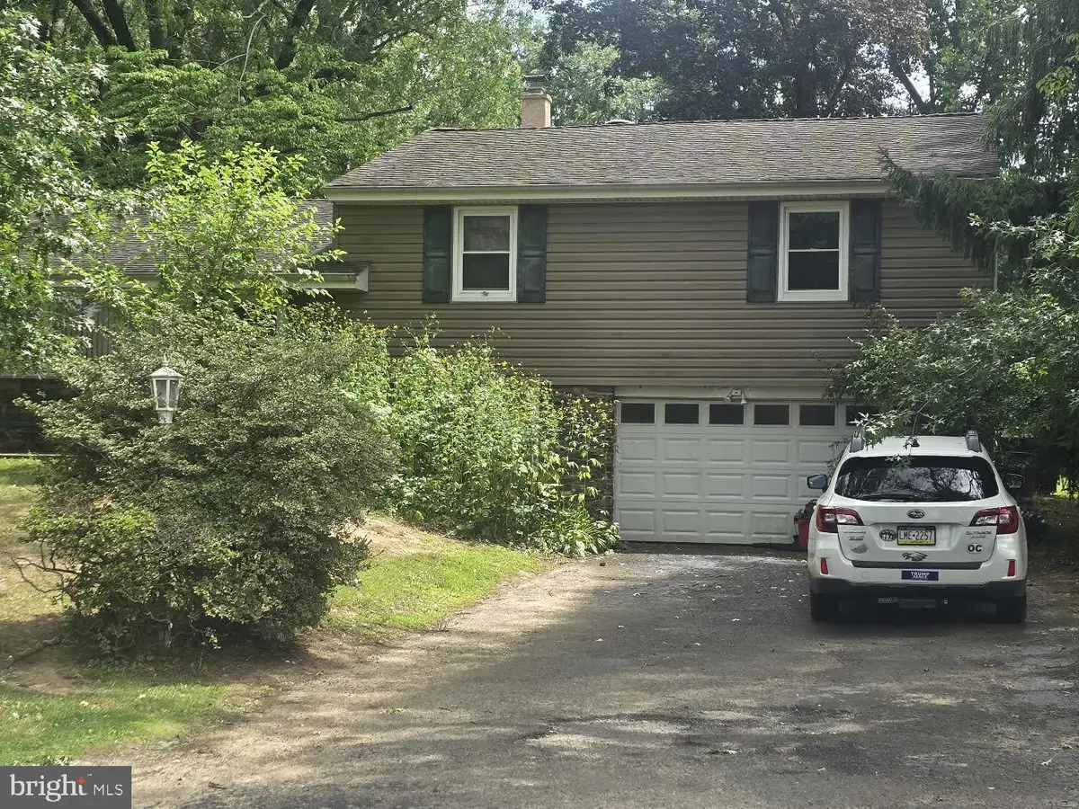 126 Valley Dr, Southampton, PA 18966 - #1