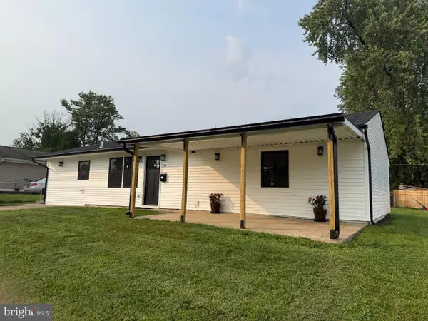 34 Mistletoe Ln, LEVITTOWN, PA 19054