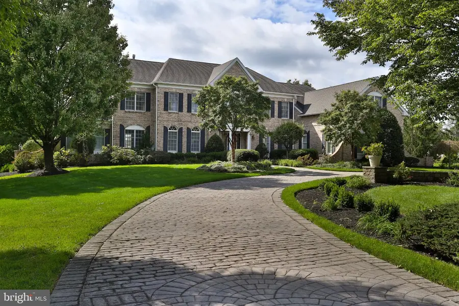 2025 Beacon Hill Dr, Newtown, PA 18940 - #3