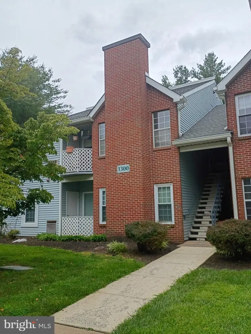 1302 Diamond Dr, Newtown, PA 18940 - #1