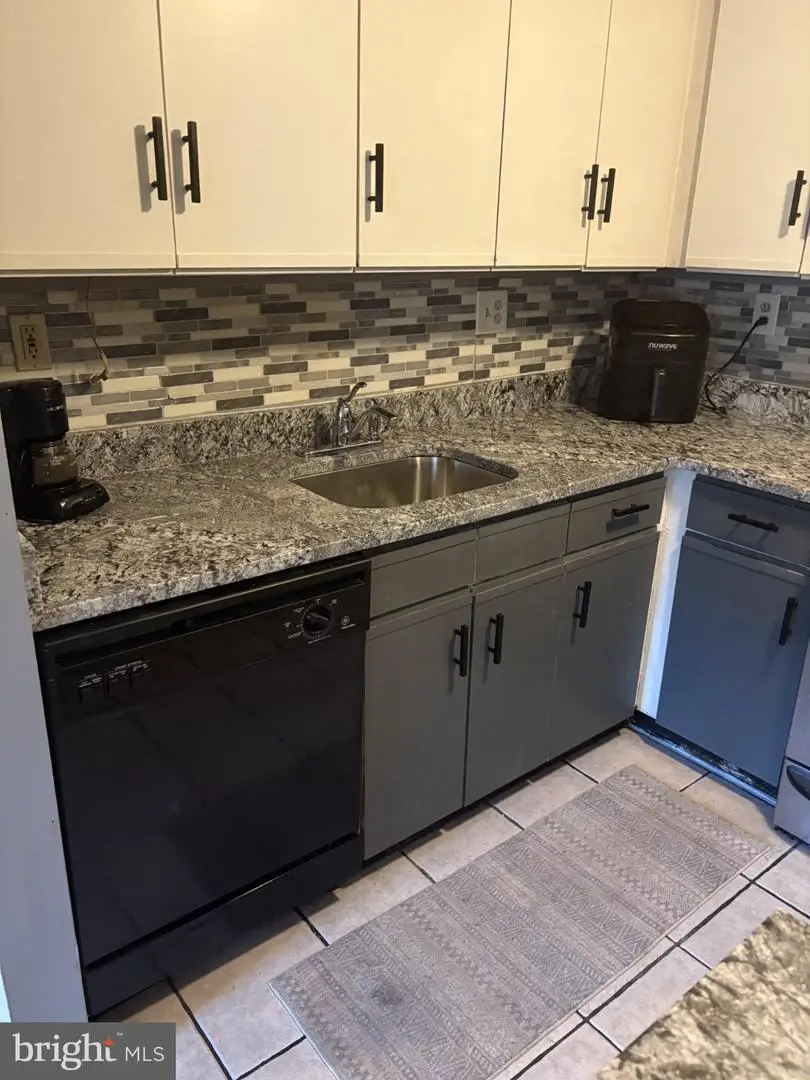 1302 Diamond Dr, Newtown, PA 18940 - #3