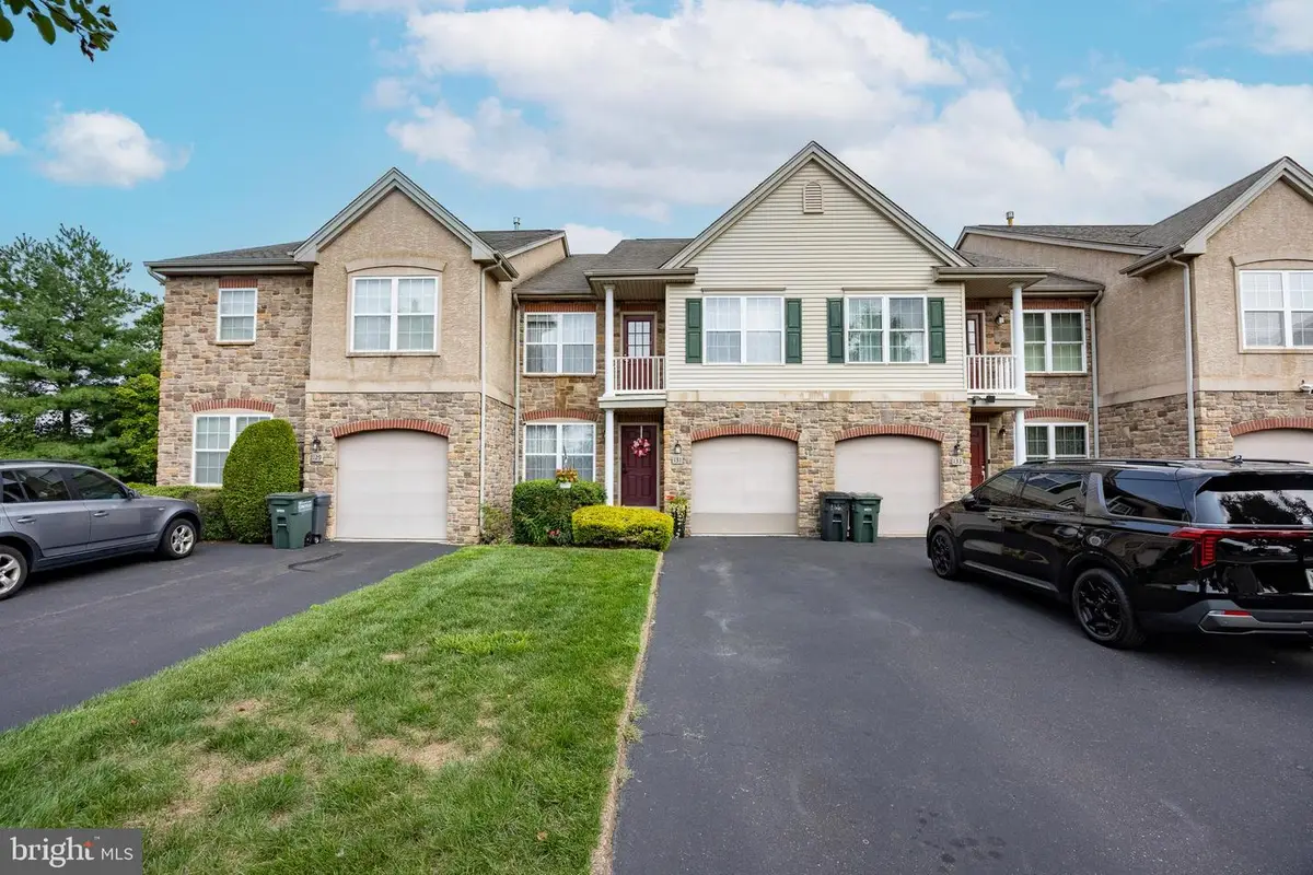 131 Ashley Dr, Feasterville Trevose, PA 19053 - #1
