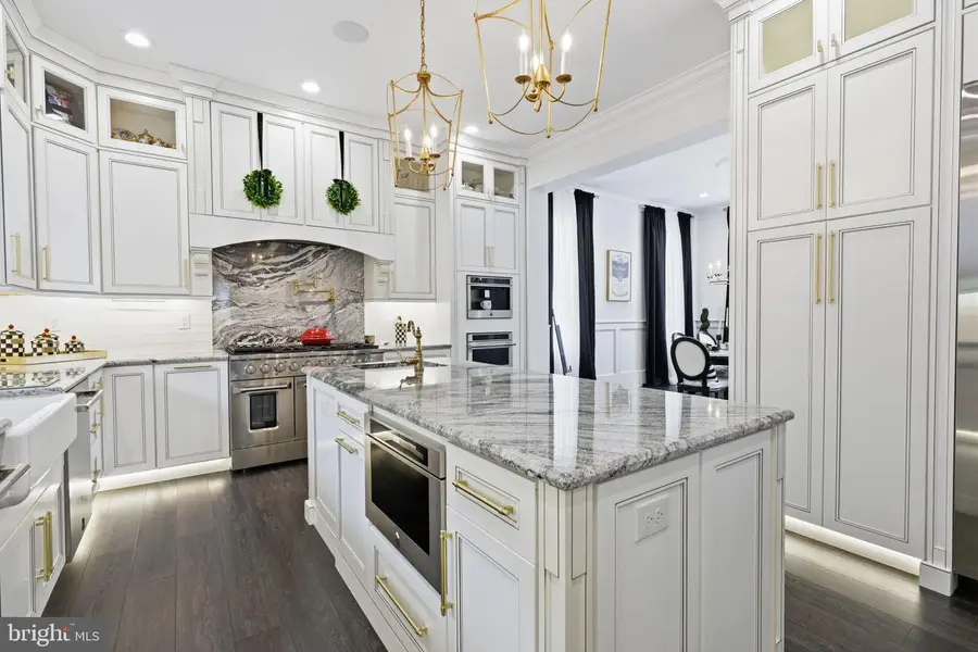 2640 Windy Bush Rd, Newtown, PA 18940 - #2