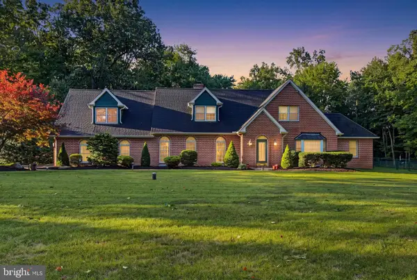 8 Timber Brook Dr, QUAKERTOWN, PA 18951