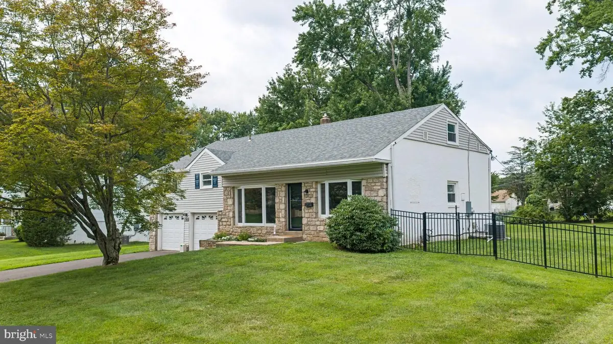 178 Willow Dr, Warminster, PA 18974 - #1
