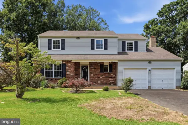 1272 Twin Streams Dr, WARMINSTER, PA 18974