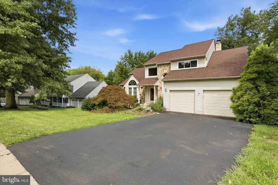 216 Cassandra Dr, Chalfont, PA 18914 - #2