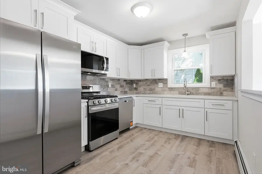 263 N Penrose St, Quakertown, PA 18951 - #2