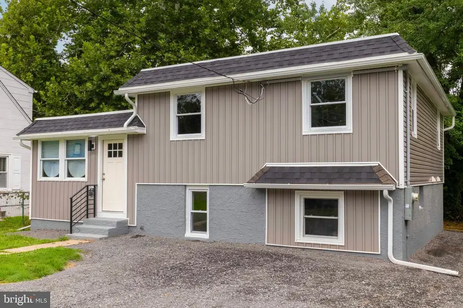 3704 Spruce St, Bristol, PA 19007 - #2