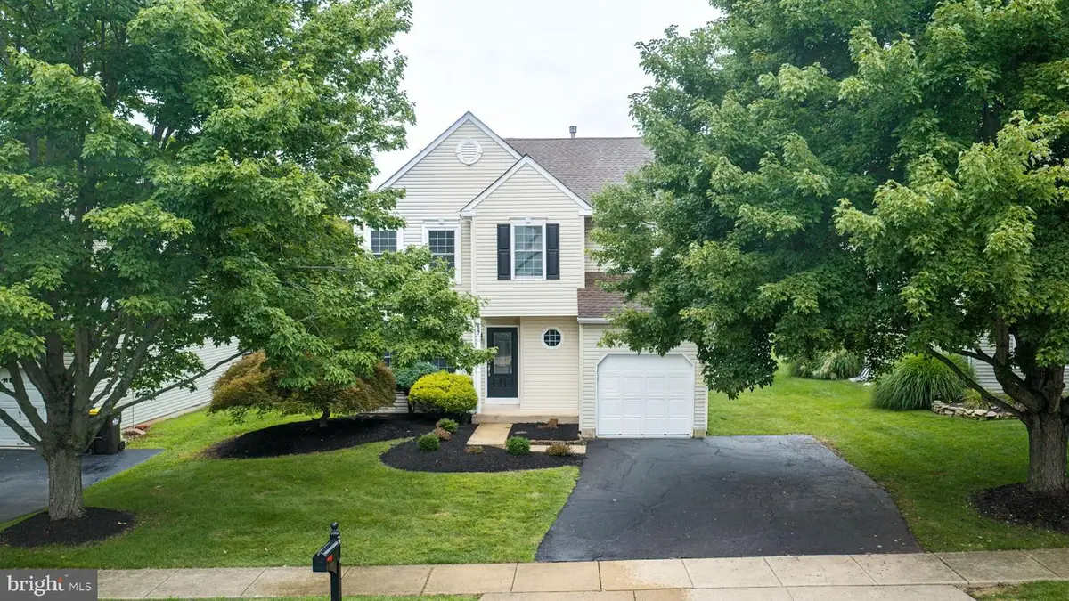 227 Forest Park Dr, Chalfont, PA 18914 - #1