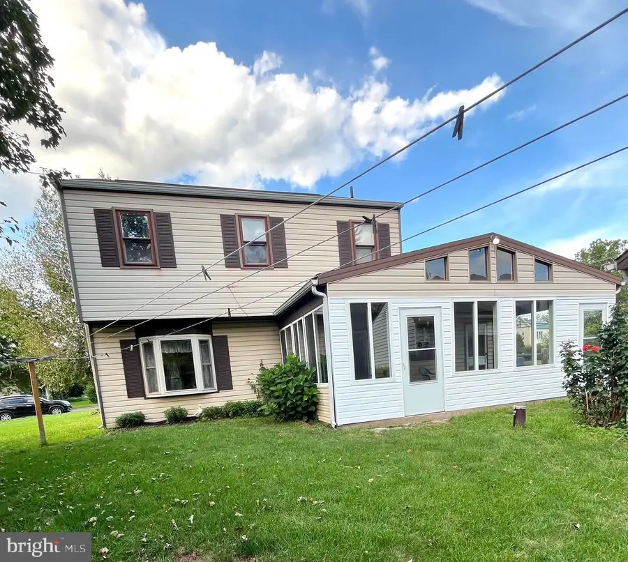 881 Depot Ln, Quakertown, PA 18951 - #3