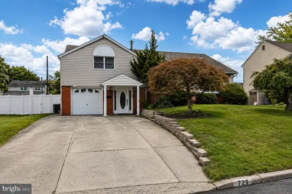 729 Saint Davids Ave, WARMINSTER, PA 18974