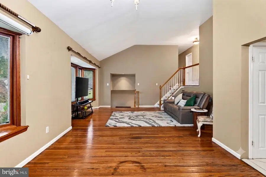 729 Saint Davids Ave, Warminster, PA 18974 - #3