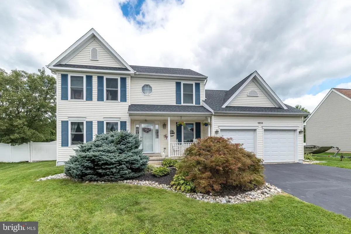1233 Cobblestone Dr, Quakertown, PA 18951 - #1