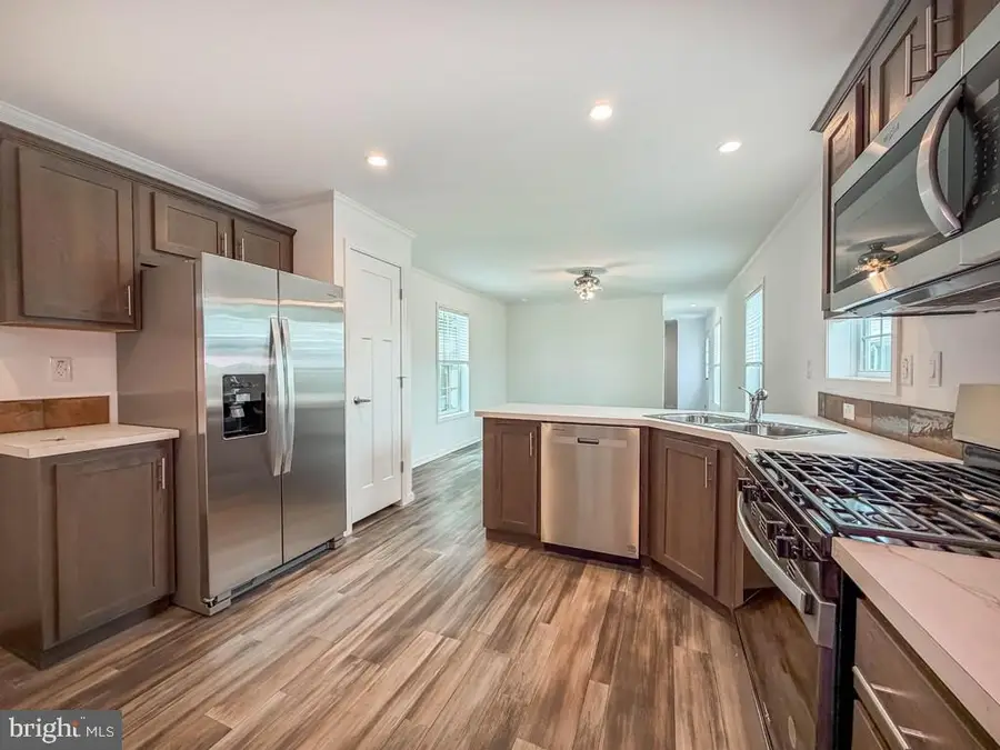 16 Kennedy Dr, Fairless Hills, PA 19030 - #3