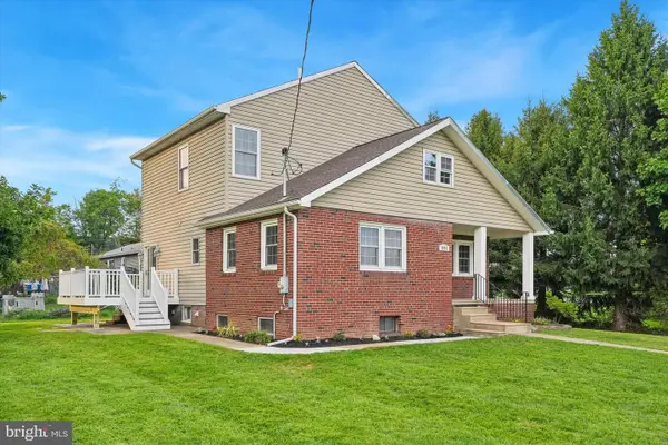 2924 June Ave, BENSALEM, PA 19020