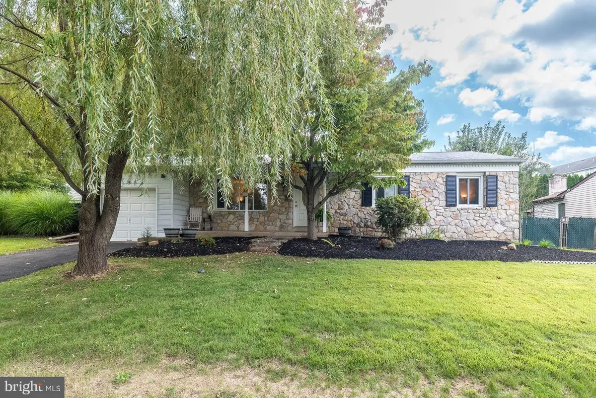 1331 Clover Ln, Feasterville Trevose, PA 19053 - #1