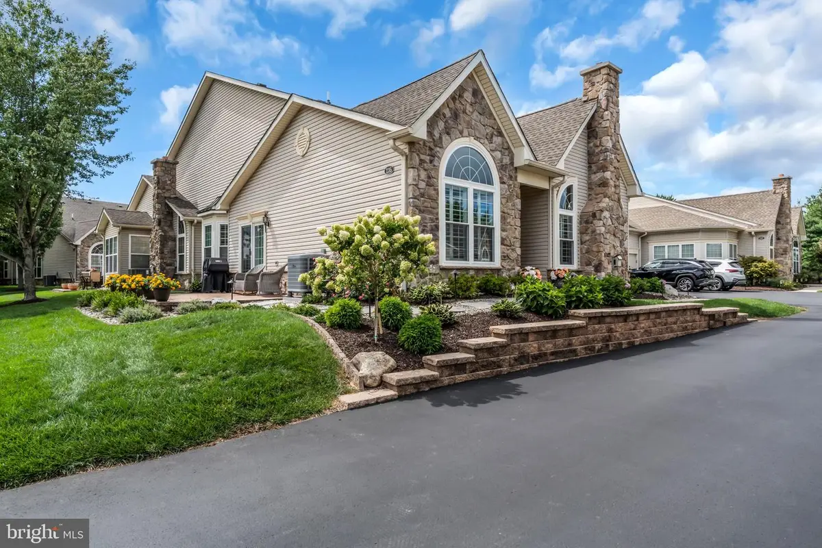 235 Shady Brook Dr #153, Langhorne, PA 19047 - #1